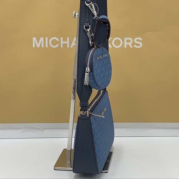 Michael Kors Jet Set Travel Crossbody w Tech Attch - Picture 4 of 16